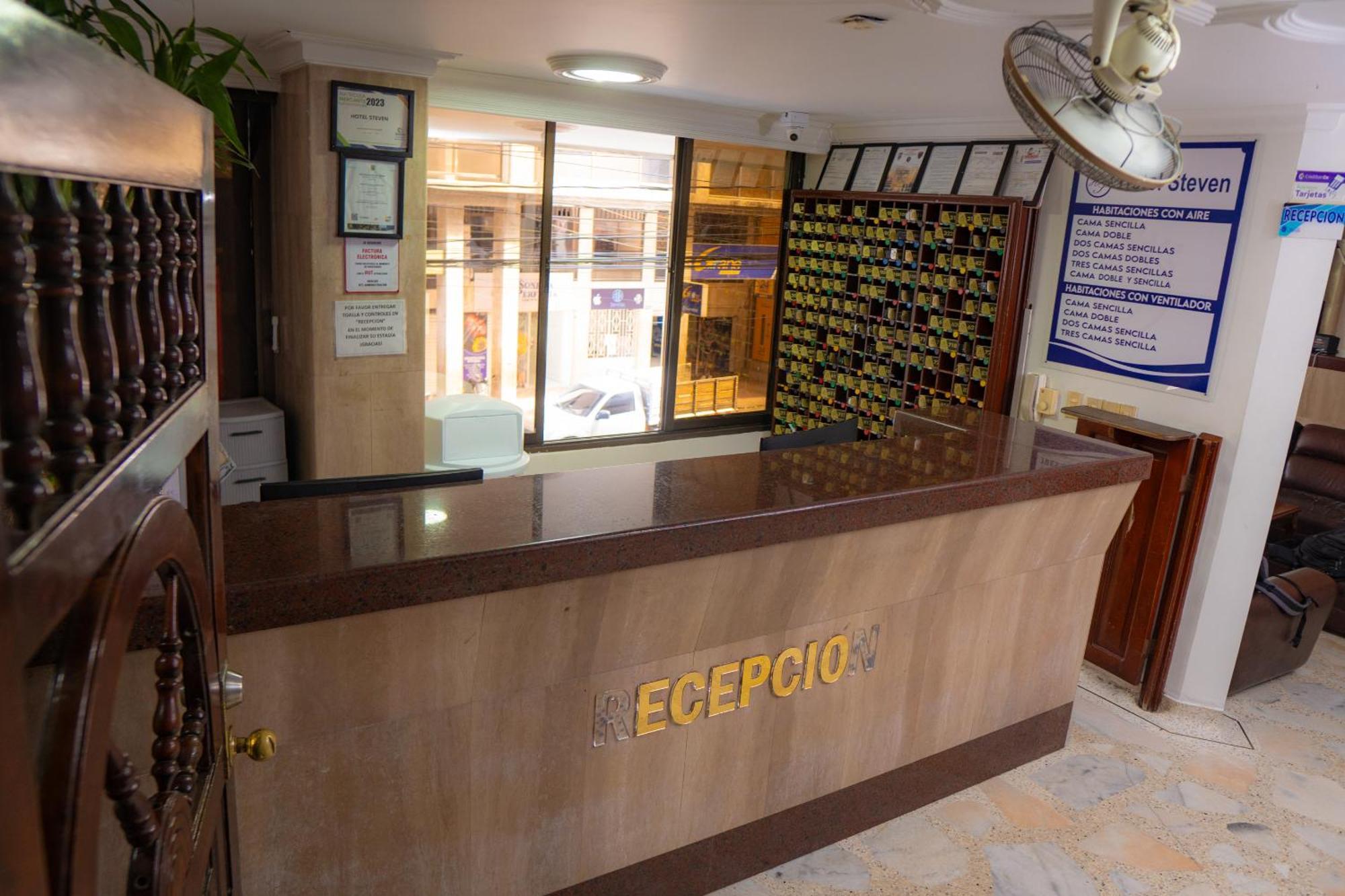 Hotel Steven Buenaventura Zewnętrze zdjęcie